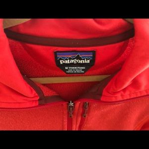 Patagonia Ladies Sweater This full-zip, 100% recycled jacket adds a cozy layer
